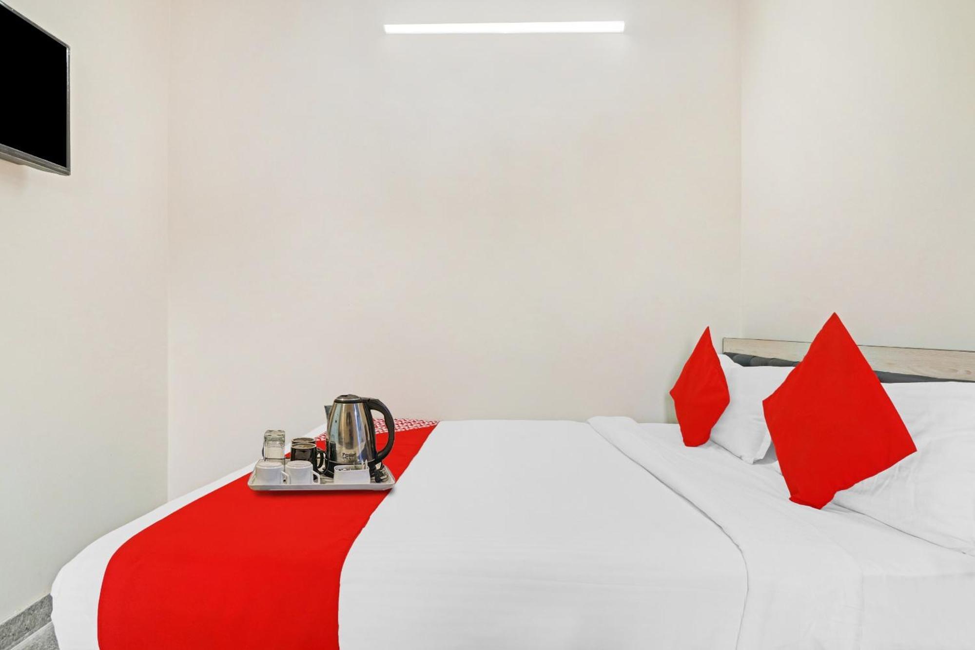 Hotel O Gs International Near Anu Wine Shop Shamshabad Εξωτερικό φωτογραφία