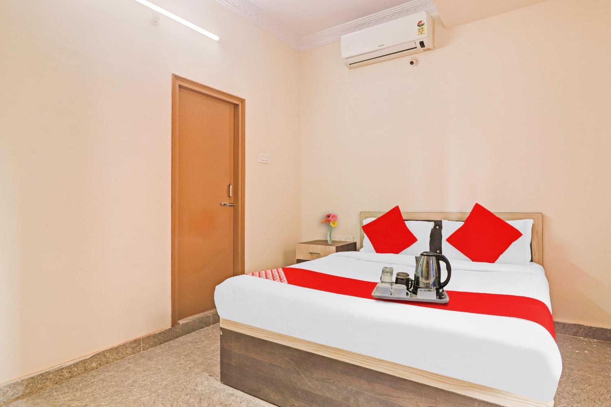 Hotel O Gs International Near Anu Wine Shop Shamshabad Εξωτερικό φωτογραφία